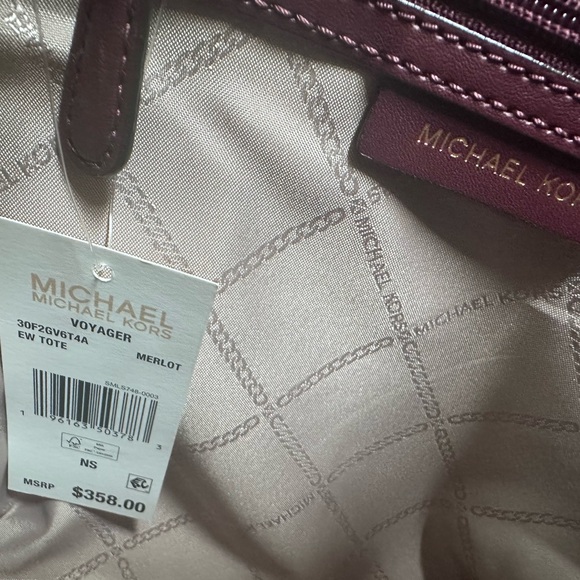 Michael Kors Voyager East/West Tote Bag Purse Merlot Signature Logo NWT - Picture 13 of 14